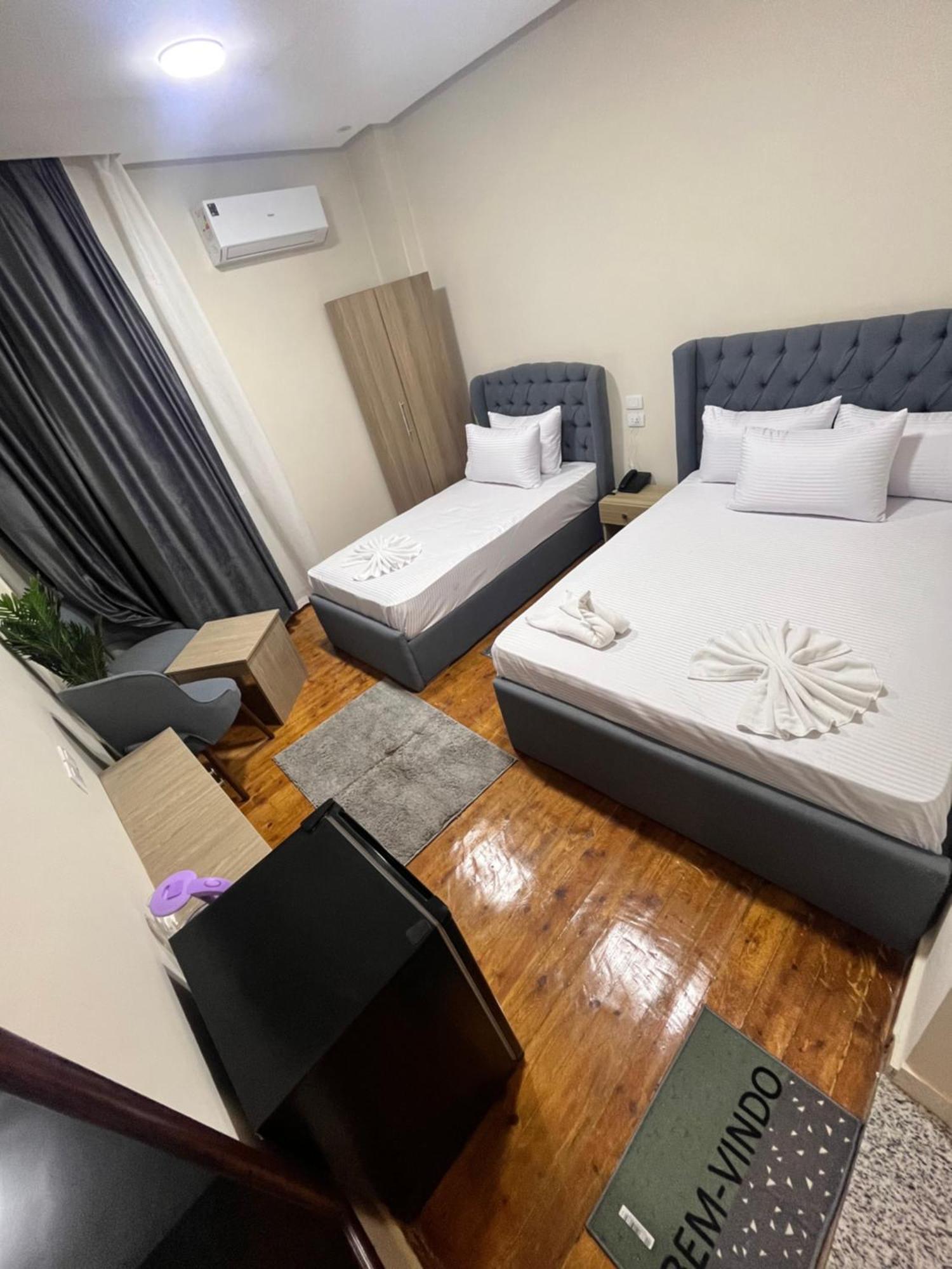 Triple Garden View Hotel El El Cairo Exterior foto